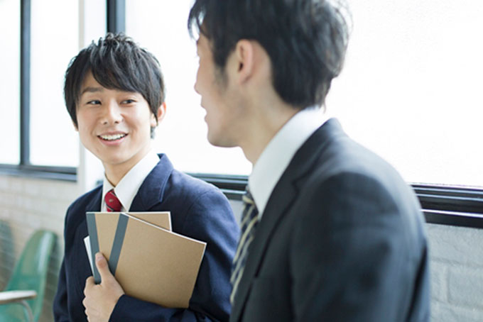 【文理選択】将来の夢で選ぶ？学びたい学問で選ぶ？先輩たちの文理選択体験談