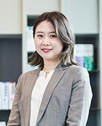 津川 まりな さん 画像