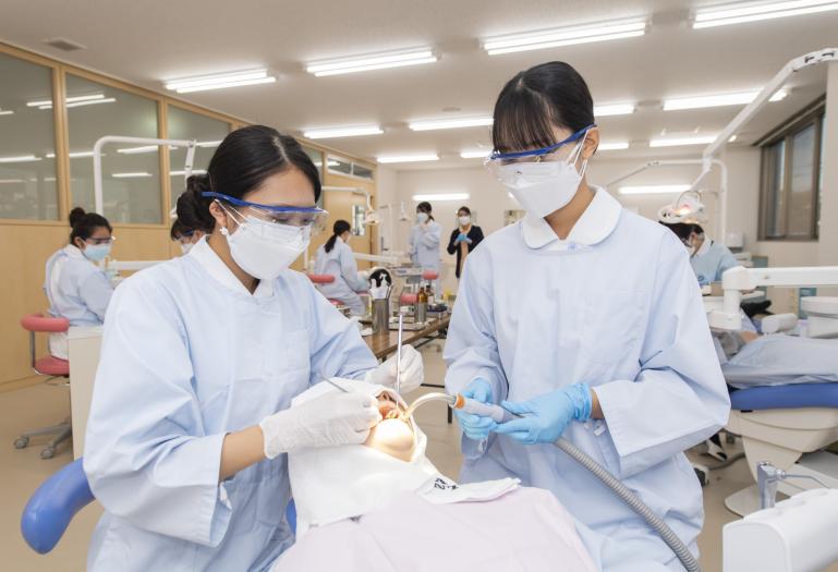 東北歯科専門学校