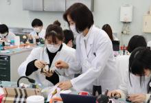 埼玉歯科技工士専門学校