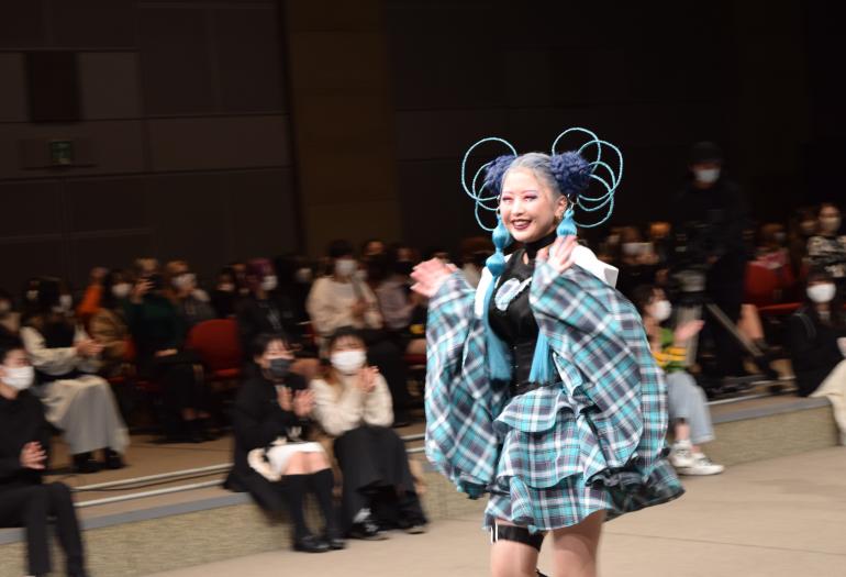 小井手ファッションビューティ専門学校