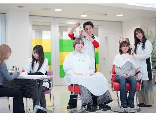 新潟理容美容専門学校
