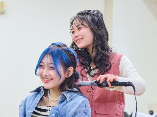 窪田理容美容専門学校